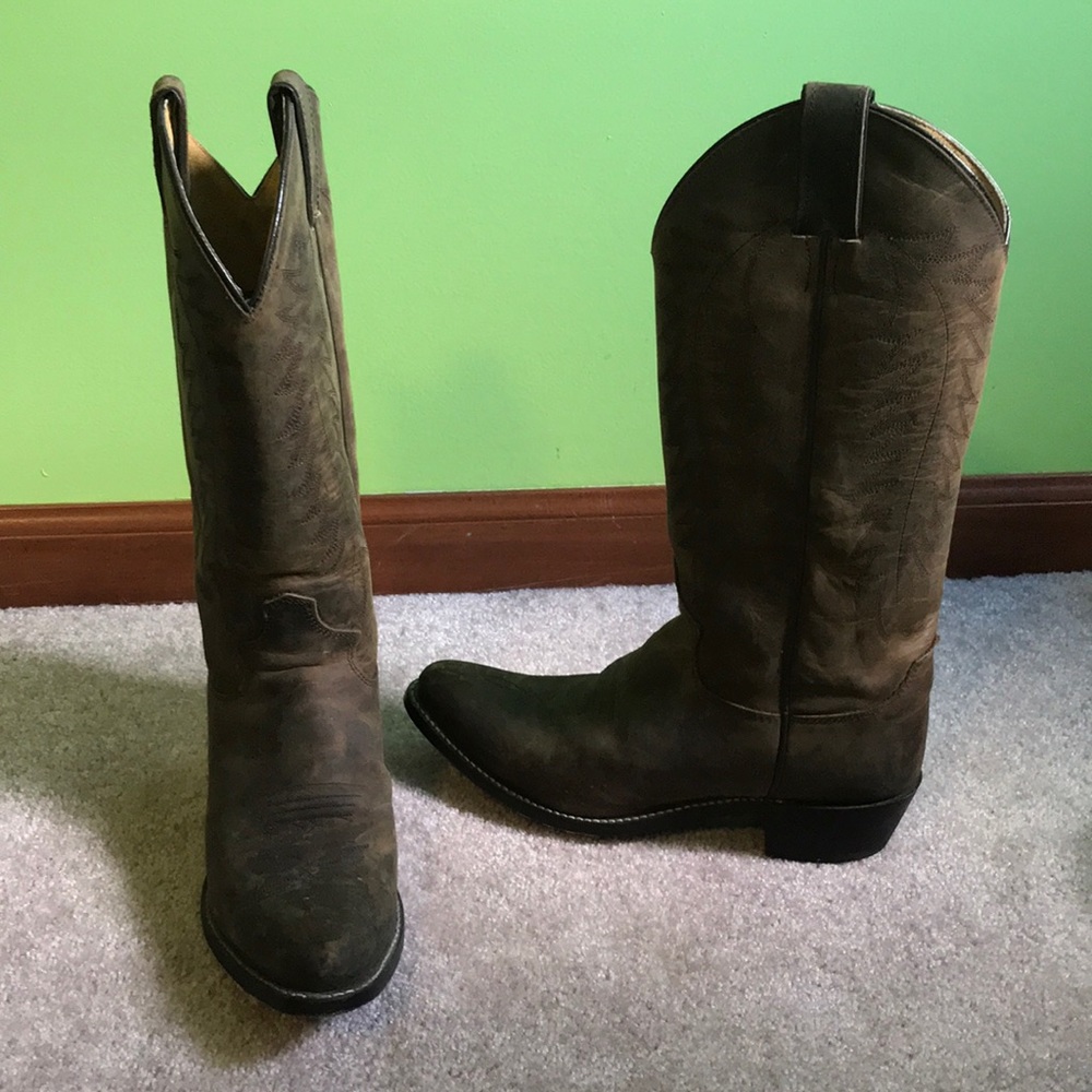 Women’s Cowgirl Boots